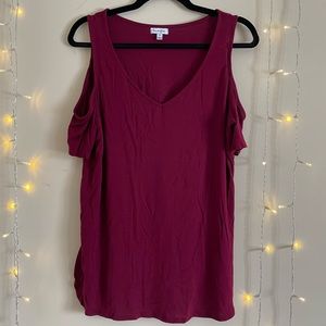 SOLD***Love Fire- Maroon Cold Shoulder Short Sleeve Top